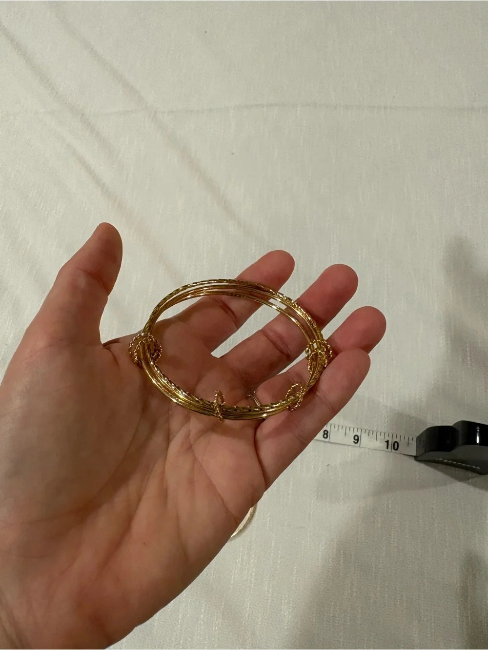 Gold Tone Women's Bangle Bracelet Set - Classic Stackable Style